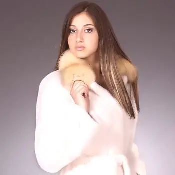 Bílé norkové kabáty: nejlepší modely